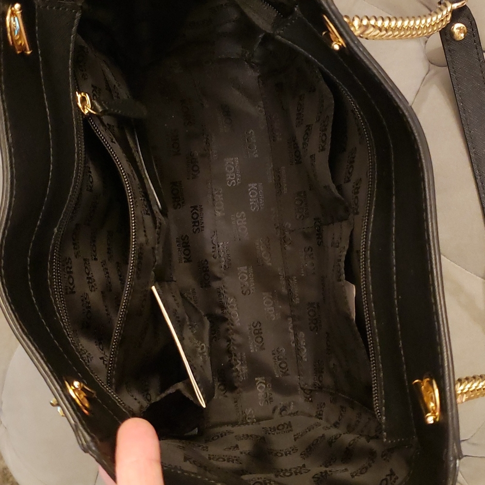 Michael Kors - Picture 3 of 7